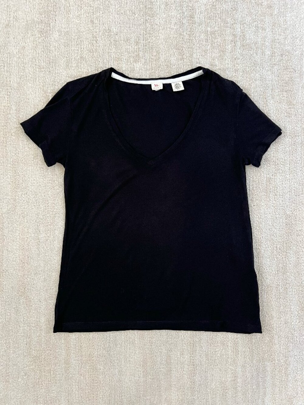 Levi's Short Sleeve V-Neck Tee Shirt Top S Black